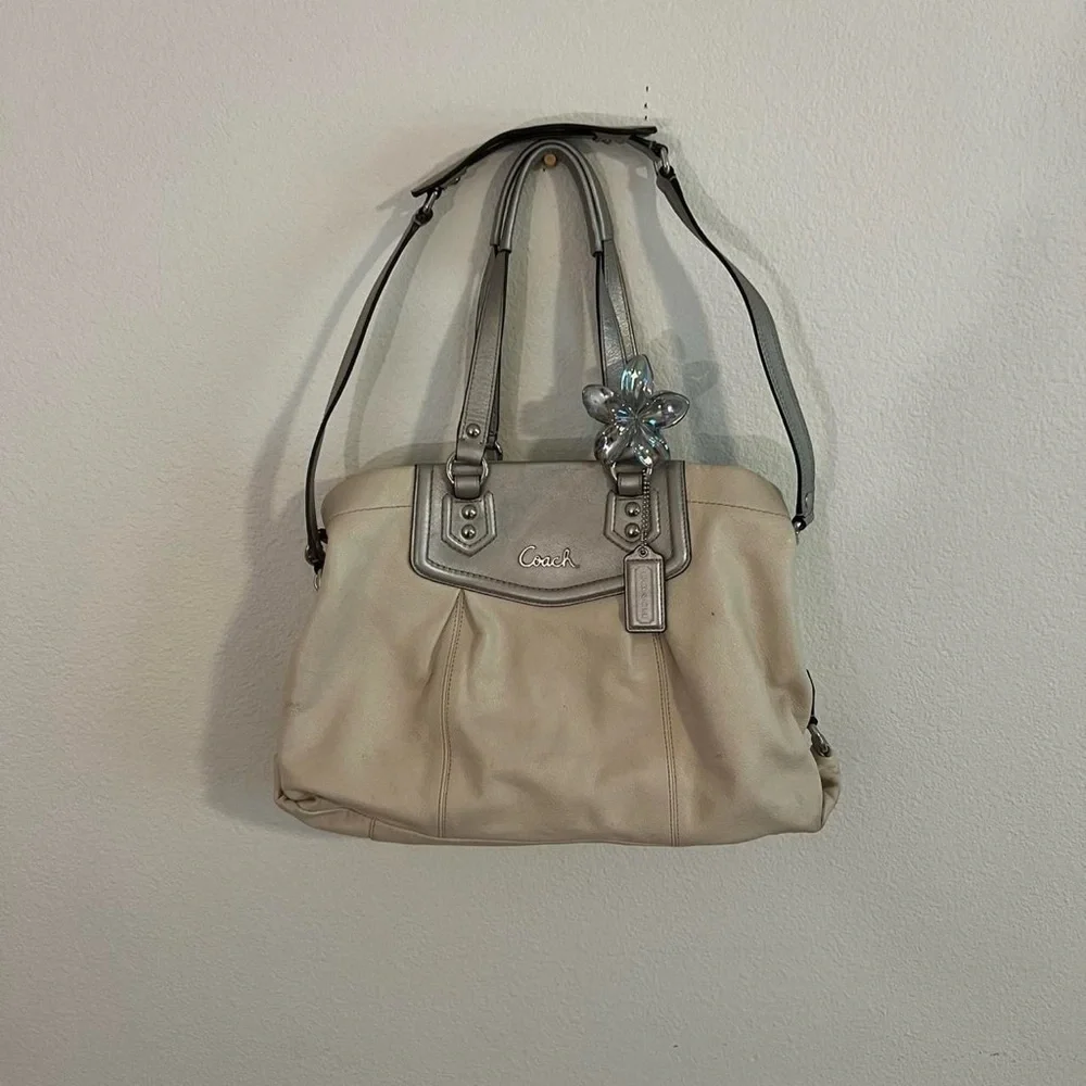 COACH Ashley Ivory Leather Shoulder Bag Convertible Satchel Handbag Carryall